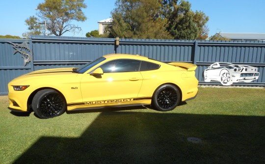 2017 Ford MUSTANG