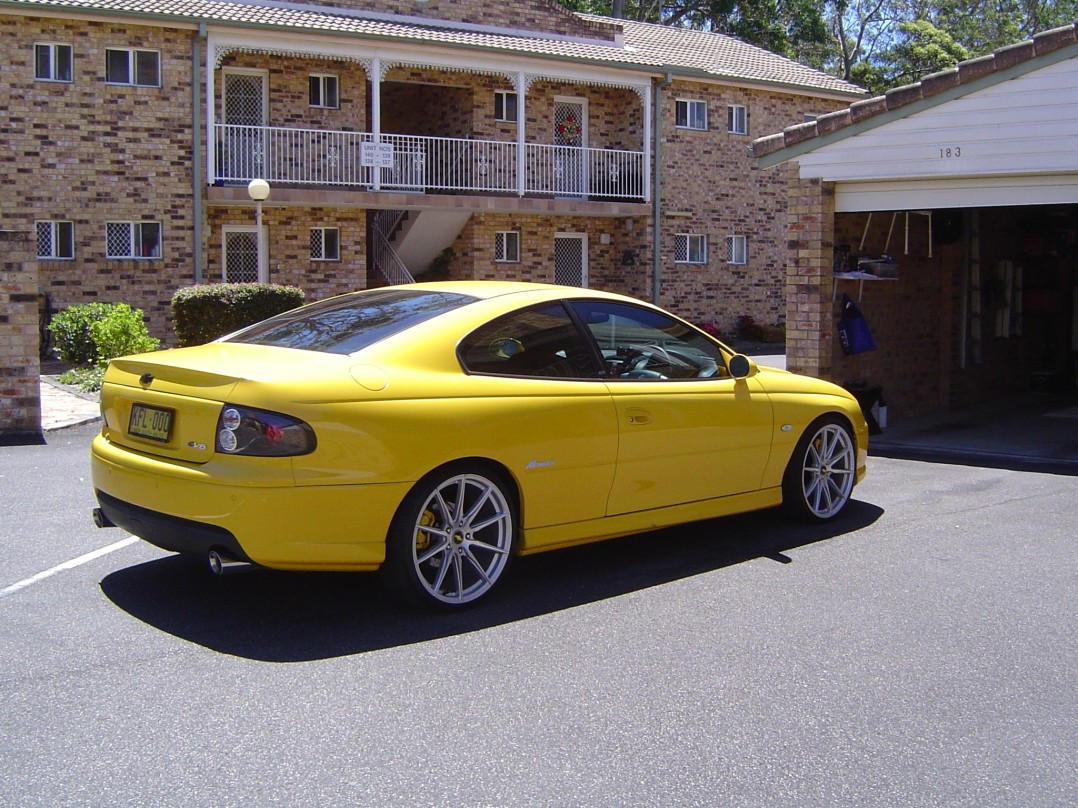 2005 Holden Monaro