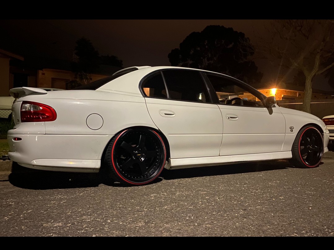 2001 Holden VX SS