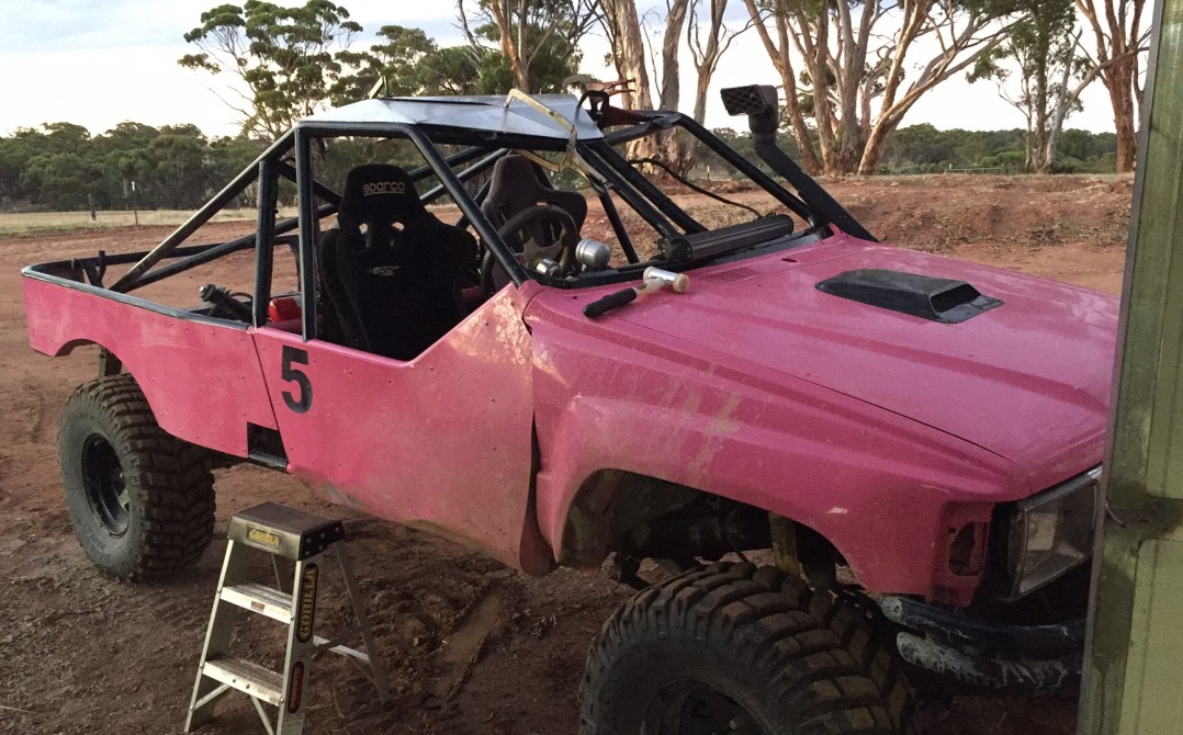 1984 Toyota HILUX (4x4)