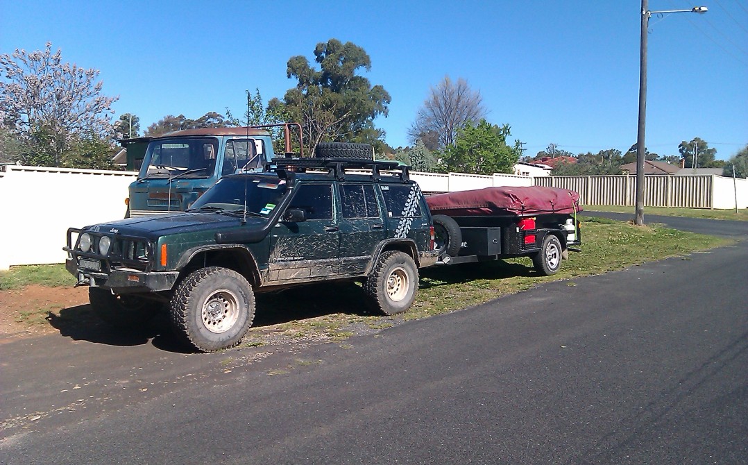 1999 Jeep CHEROKEE SPORT (4x4)