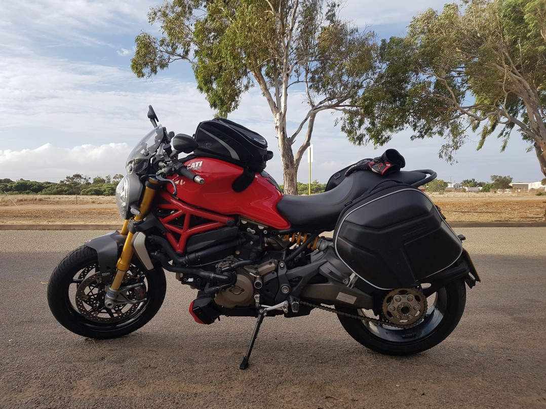 2014 Ducati 1200S Monster