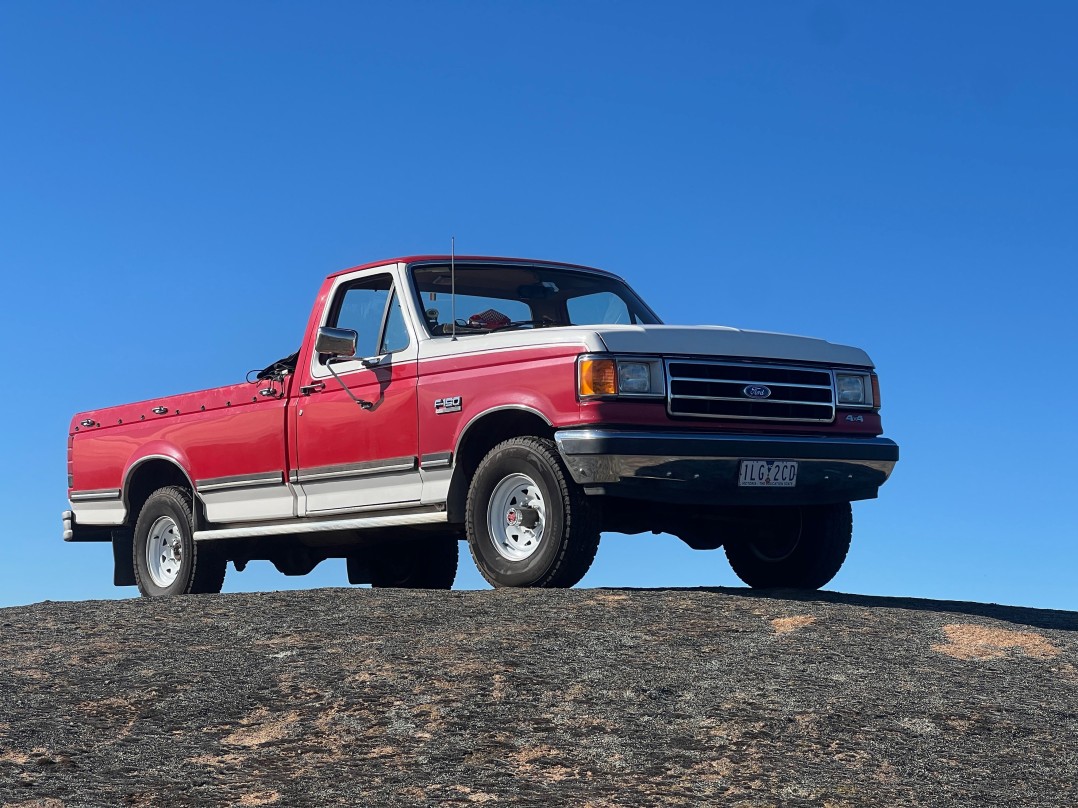 1989 Ford F150 XLT (4x4)