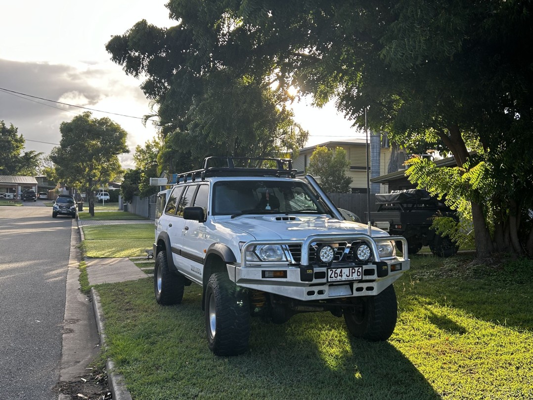 1999 Nissan PATROL ST (4x4)