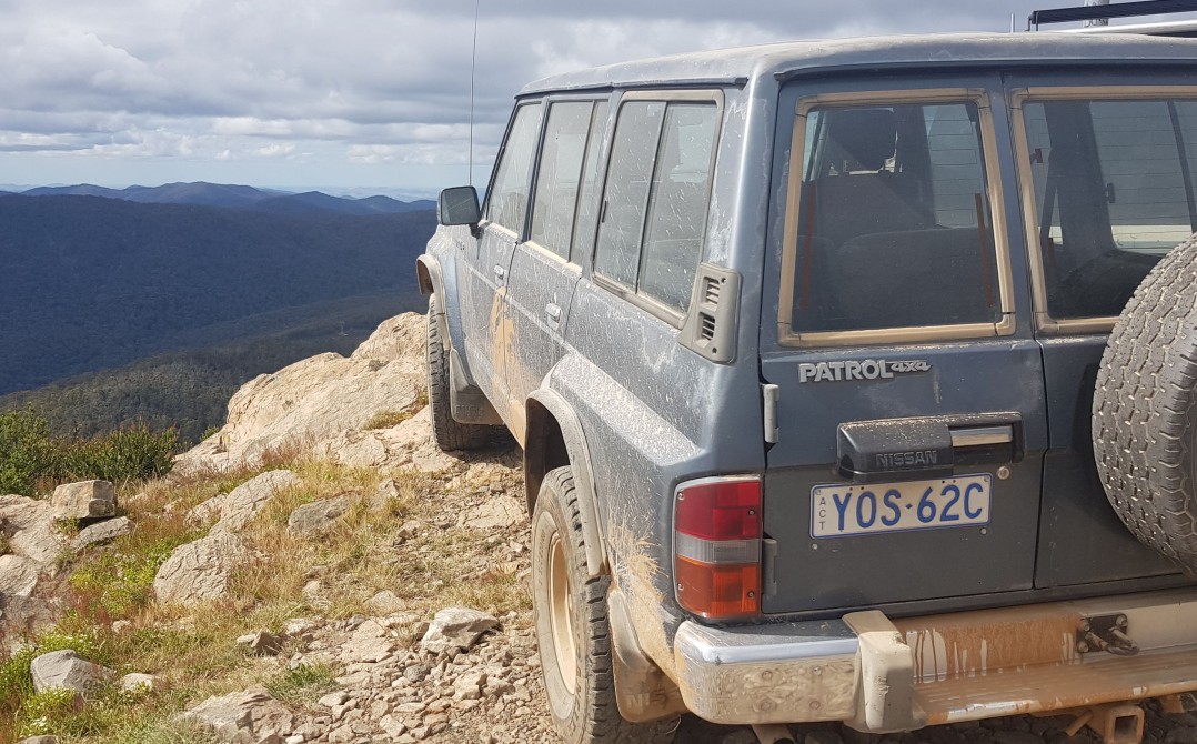 1990 Nissan PATROL (4x4)
