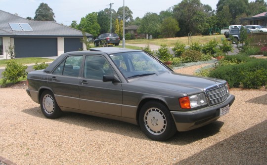 1990 Mercedes-Benz w201 190e 2.6