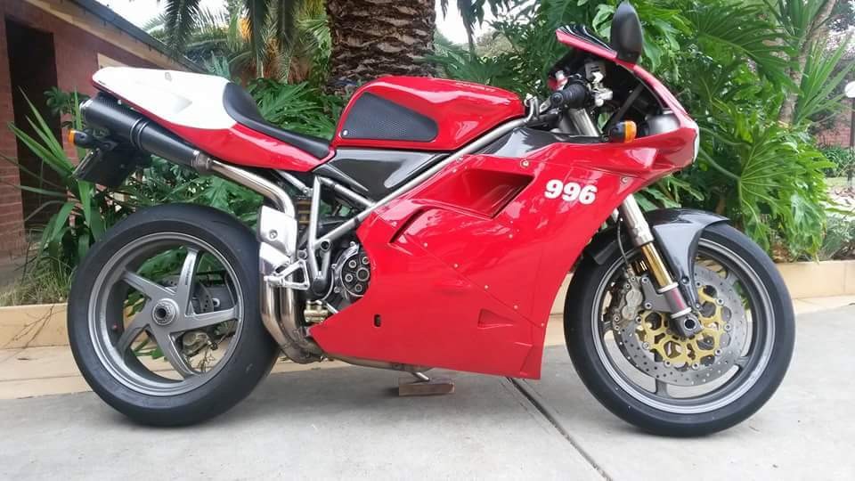 2000 Ducati 996cc 996S