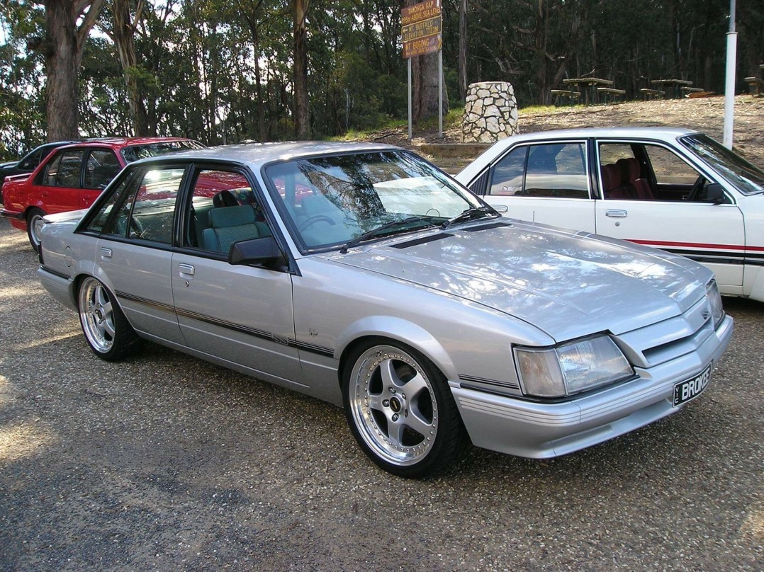 1984 Holden HDT/COMMODORE