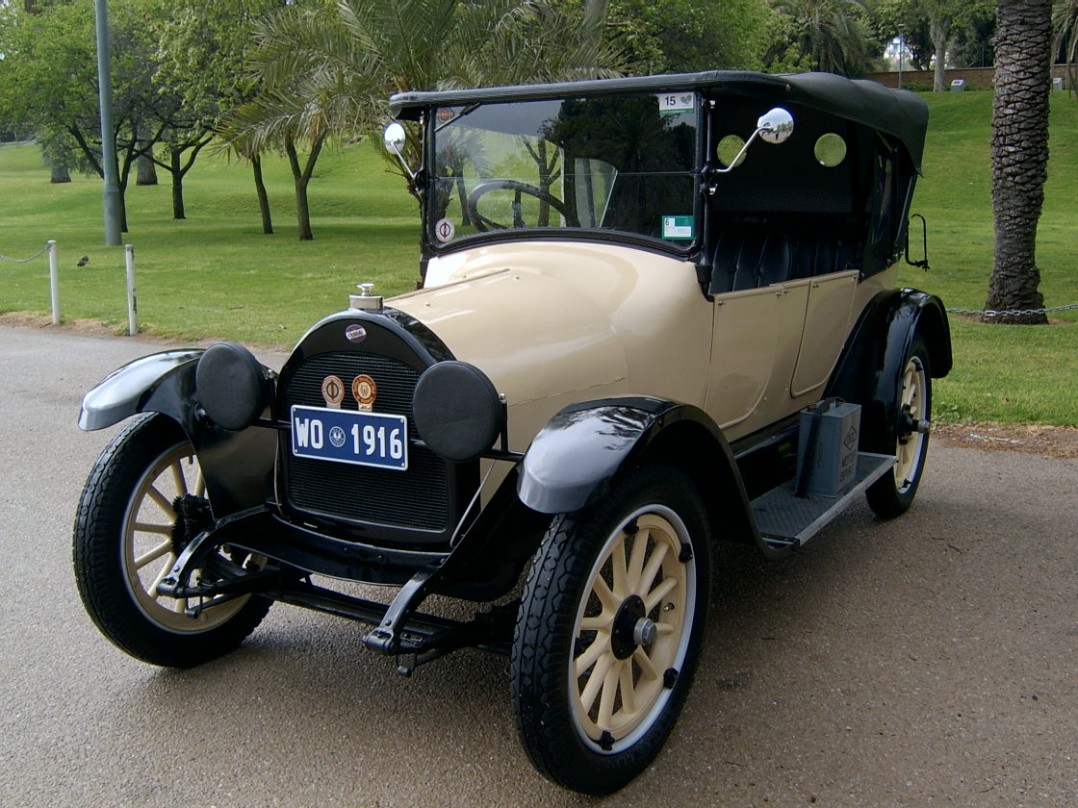 1916 Willys Overland 75