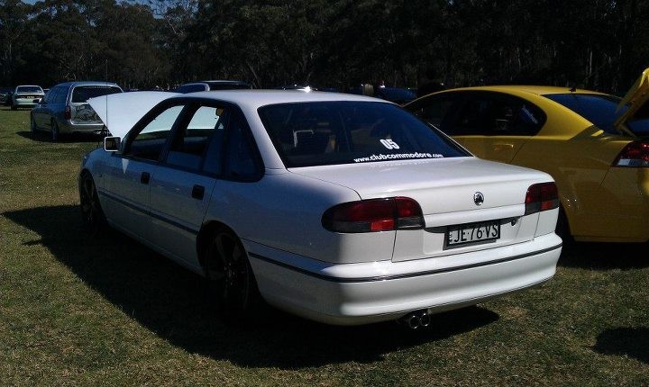 1996 Holden Commodore VS Acclaim