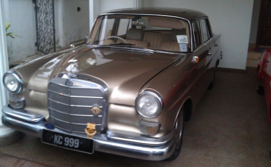 1964 Mercedes-Benz 200