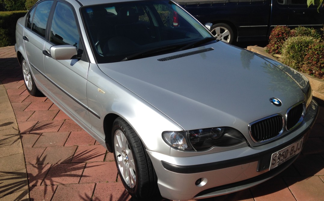 2002 BMW 318i EXECUTIVE