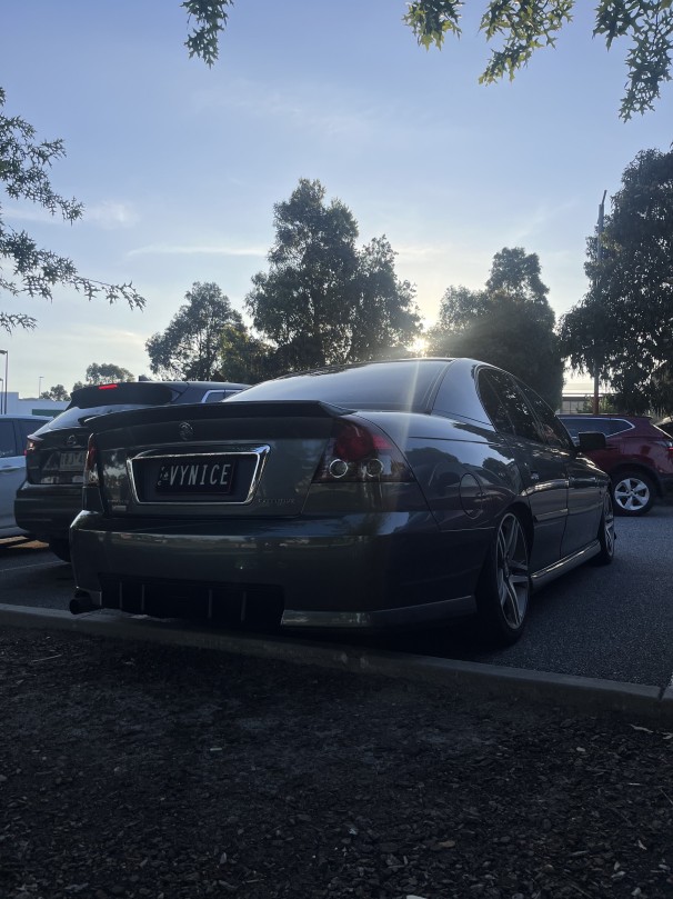 2003 Holden commodore executive hbd