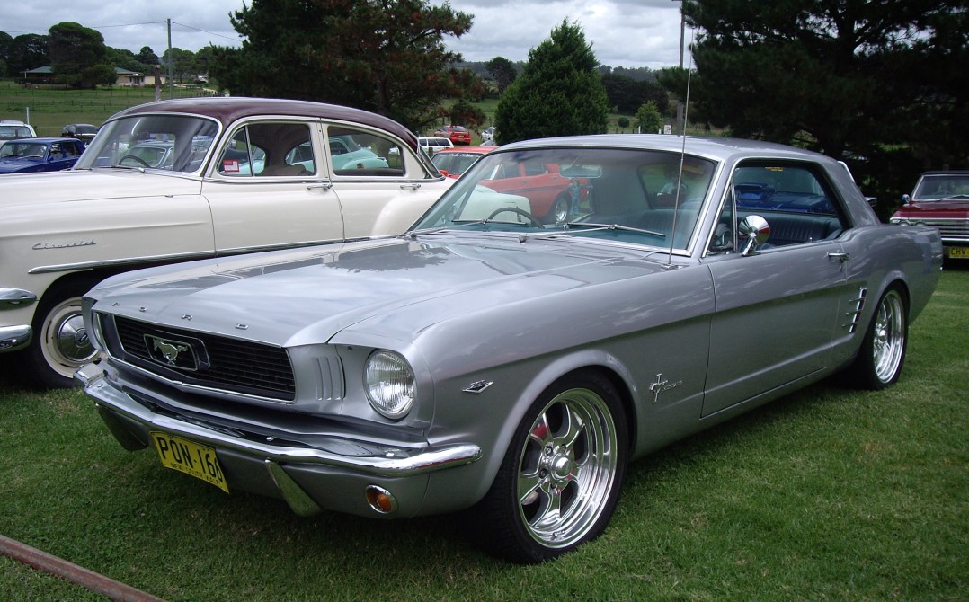 1966 Ford MUSTANG