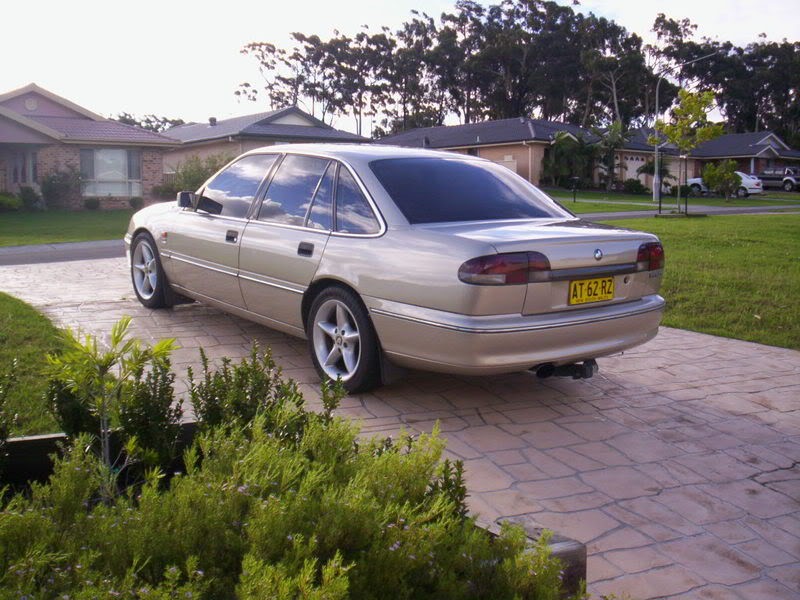 1994 Holden VR Berlina
