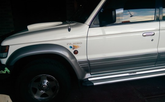 1994 Mitsubishi PAJERO GLS LWB (4x4)