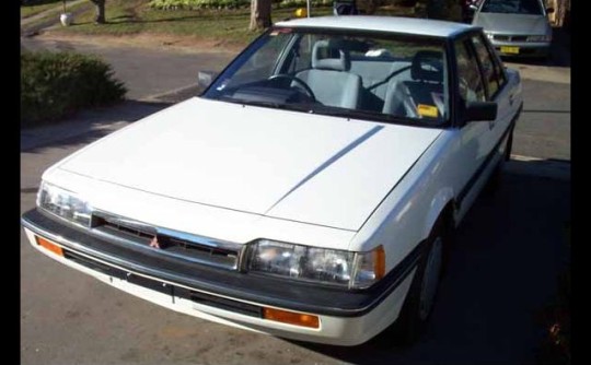 1988 Mitsubishi TN Magna