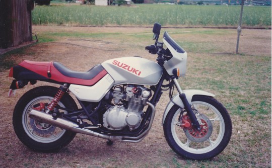 1981 Suzuki 673cc GS650 (KATANA)