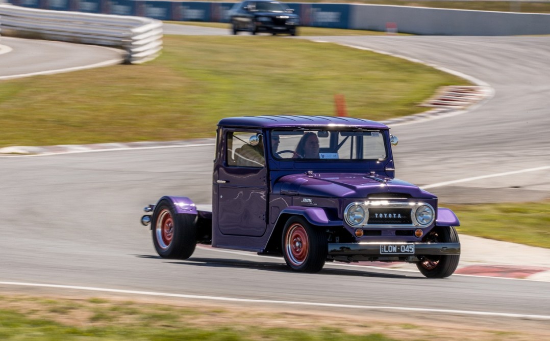 1964 Toyota FJ45 Landcruiser