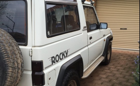 1993 Daihatsu ROCKY SPORTS AFIELD (4x4)