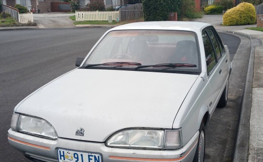 1987 Holden CAMIRA EXECUTIVE