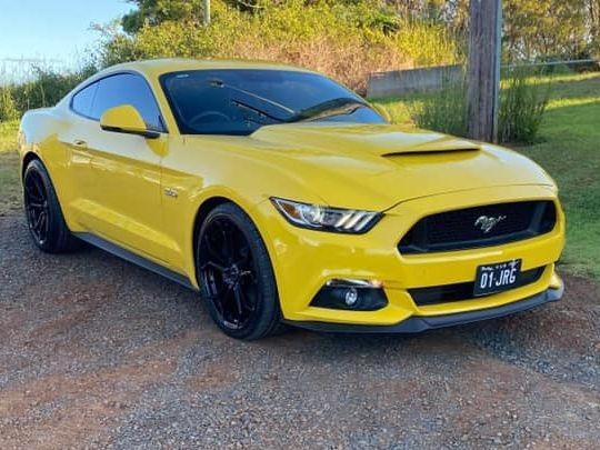 2017 Ford MUSTANG