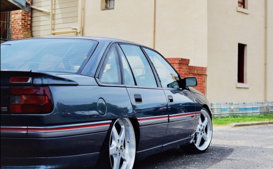 1990 Holden COMMODORE SS