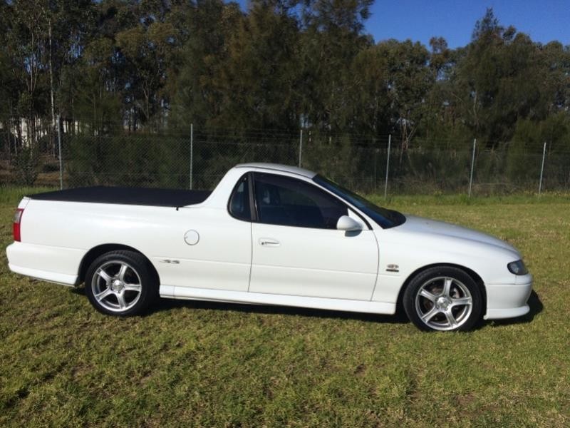 2001 Holden VU SS