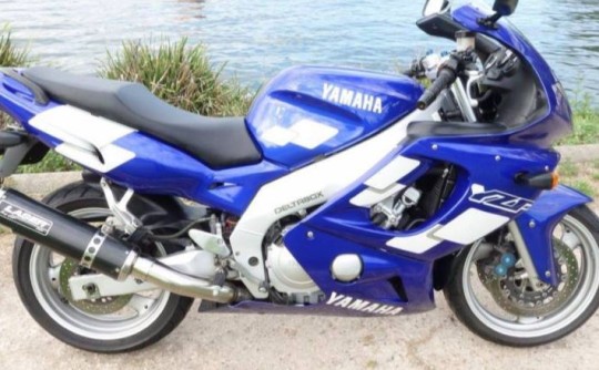 1997 Yamaha 599cc YZF600R