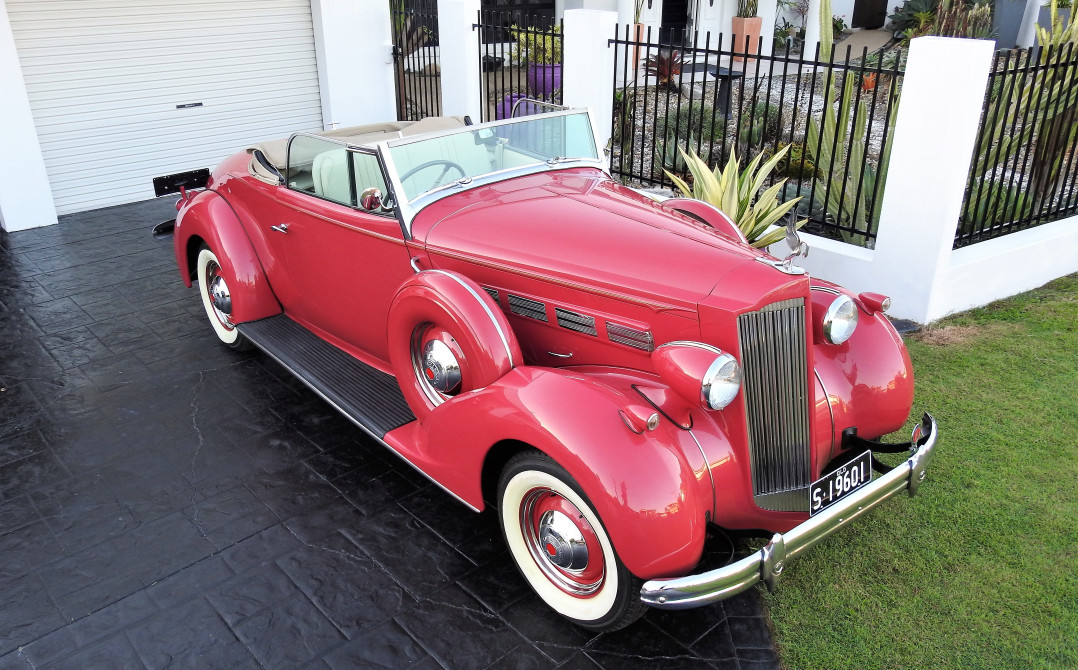 1937 Packard 120