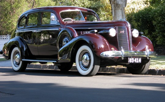 1937 Buick 8/40 Special with Sidemounts