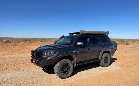 2014 Toyota LANDCRUISER (4x4)