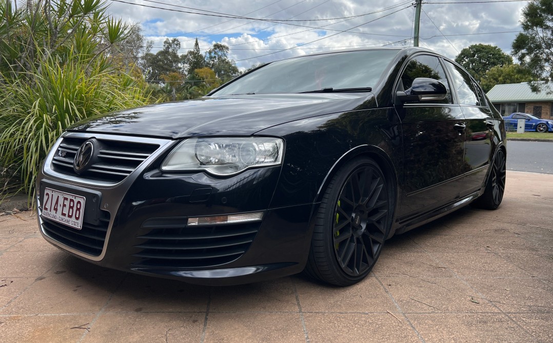 2009 Volkswagen Passat R36
