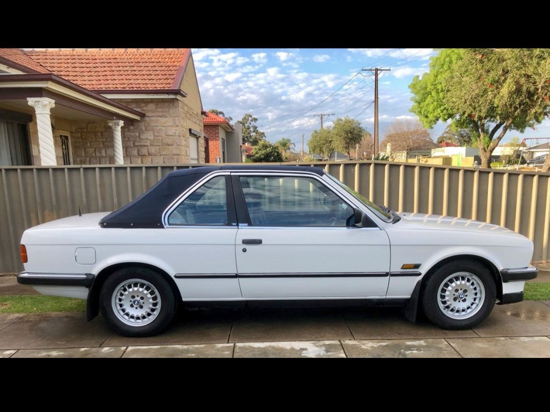 1986 BMW e30 325e