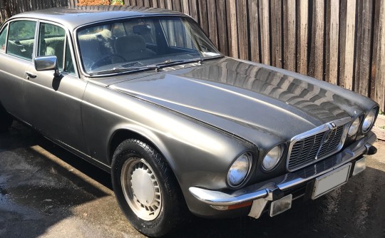 1974 Jaguar XJ12 L 5.3 SERIES II