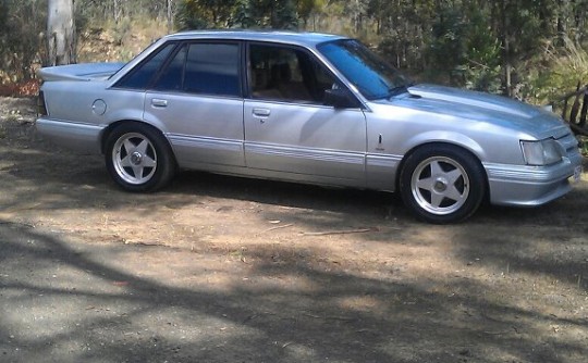 1984 Holden vk calais