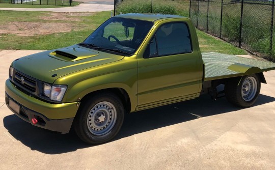 2001 Toyota HILUX SR5