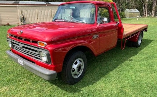 1966 Ford F350  Tray Back