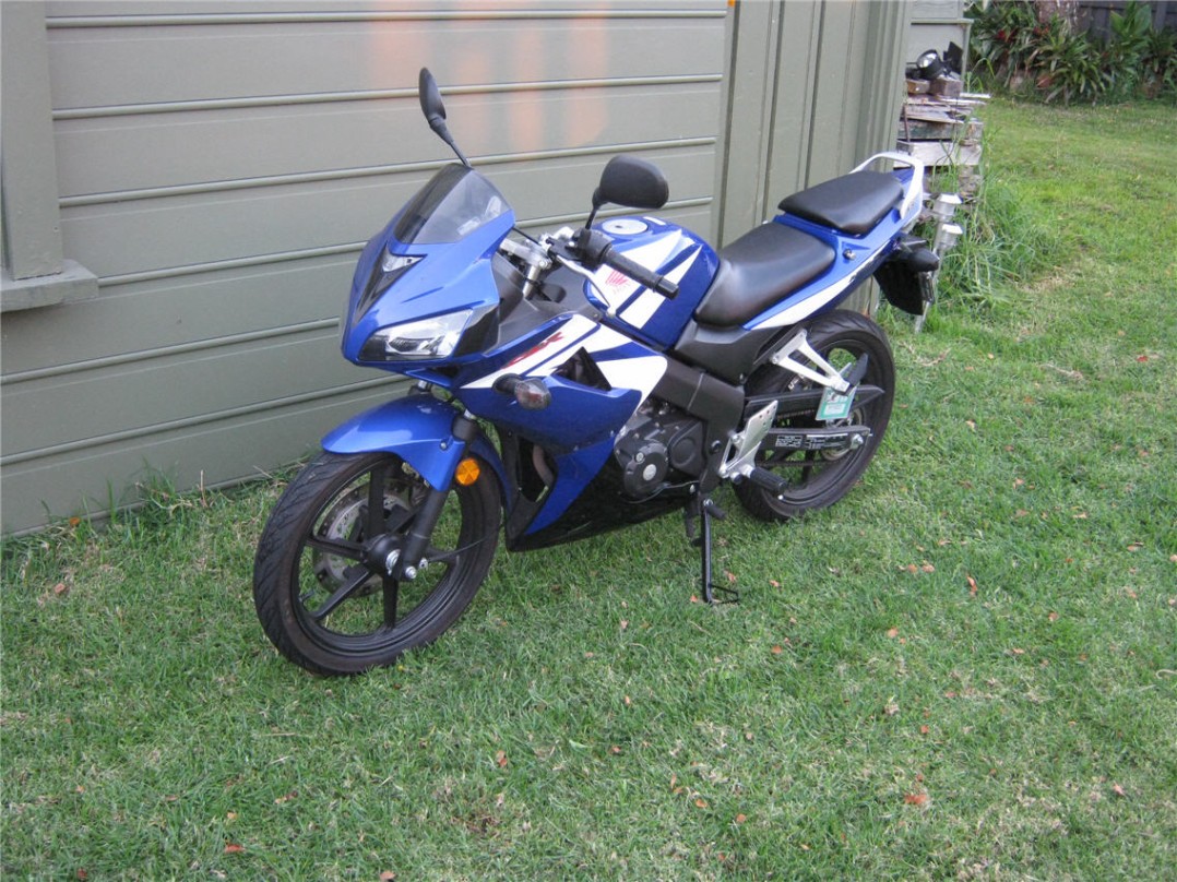 2009 Honda 125cc CBR125R