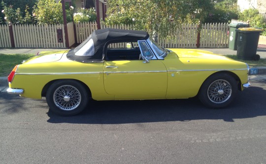 1972 MG B