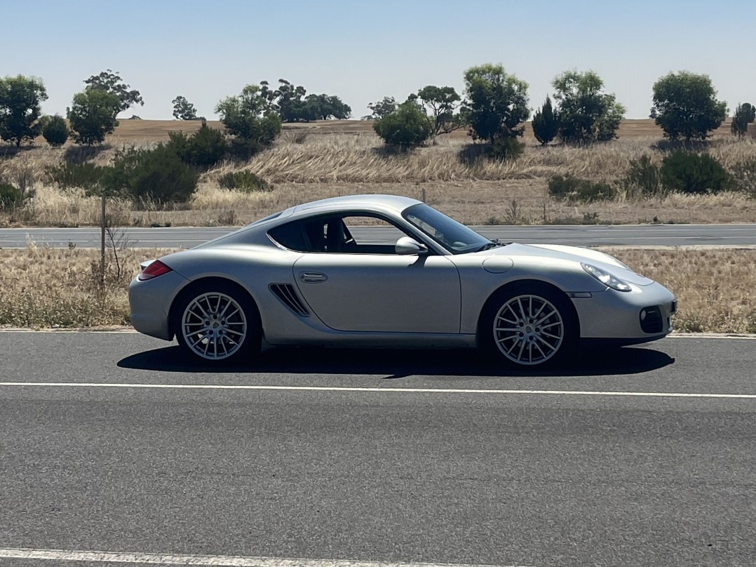 2010 Porsche CAYMAN