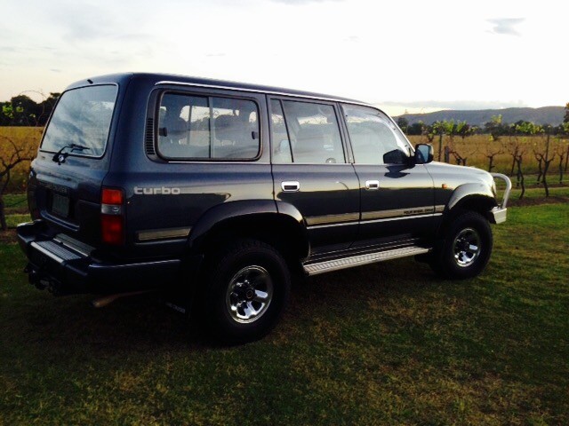 1990 Toyota LANDCRUISER (4x4)