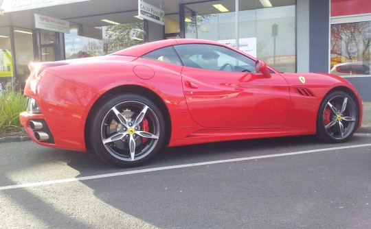 2012 Ferrari 2 DOOR