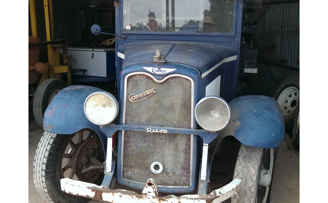 1932 Commer Raider