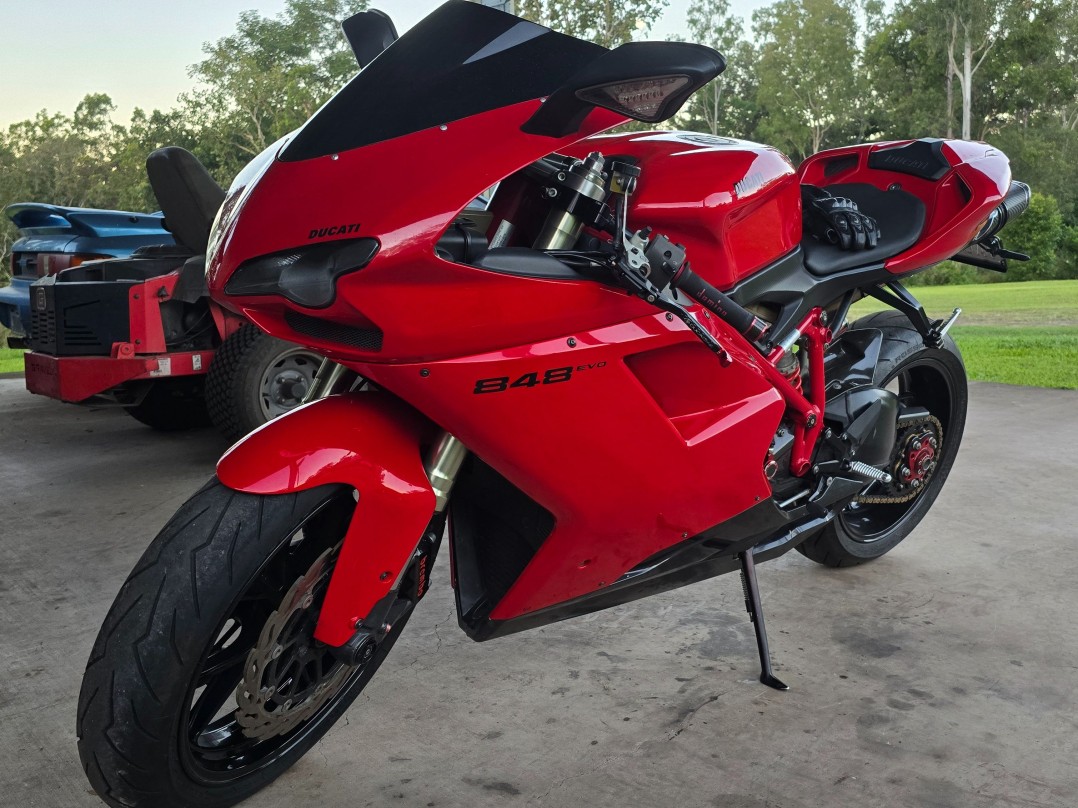 2011 Ducati 849cc 848 EVO