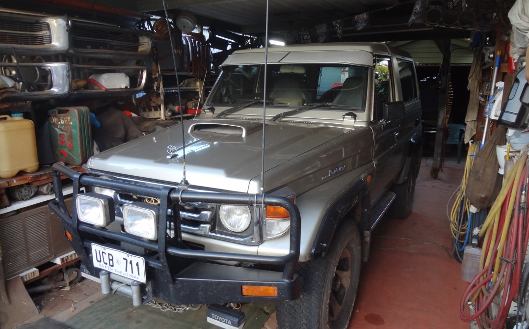 1985 toyota hdj73