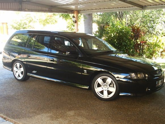 2004 Holden COMMODORE SS