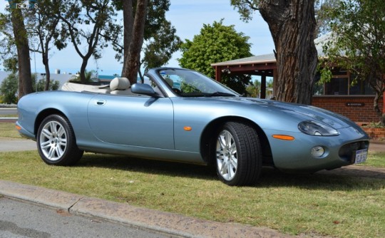 2004 Jaguar XKR