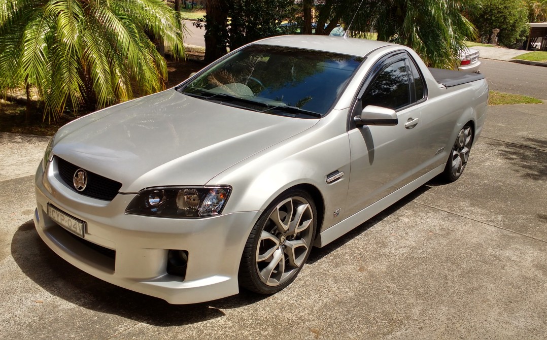 2002 Holden COMMODORE