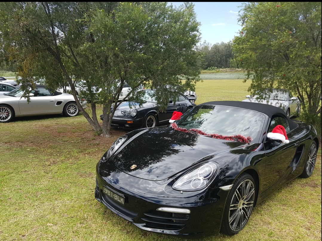 2016 Porsche 981 - Black Edition